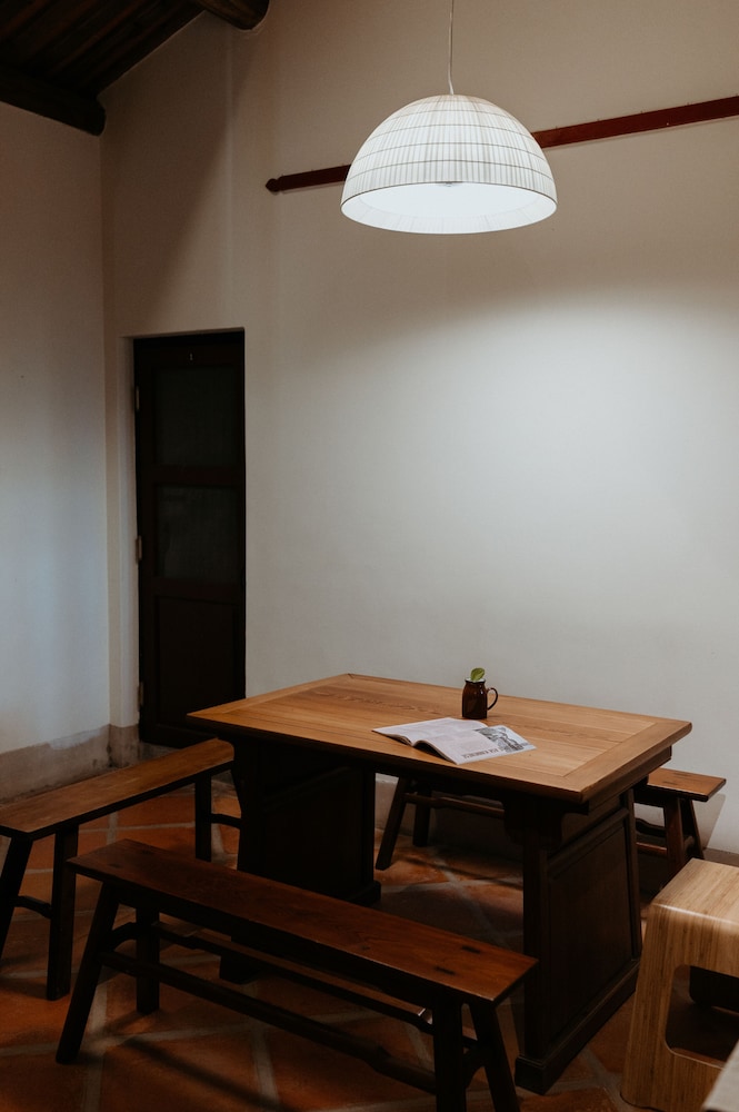 live guest house