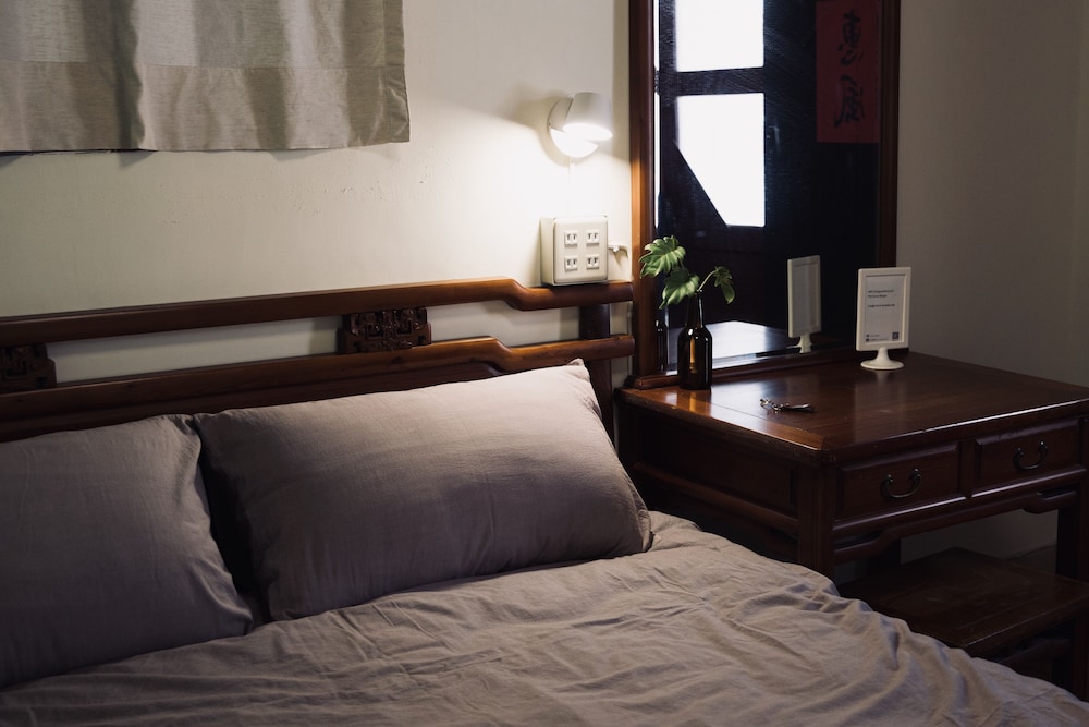 live guest house