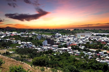 sunrise hotel and resort taimali