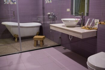 water reflections at ease