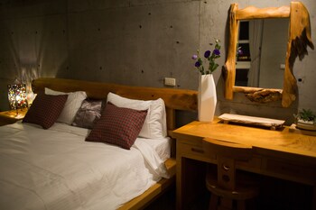 water reflections at ease