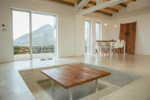 owlstay jiufen wander