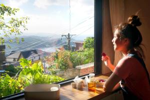 owlstay jiufen wander