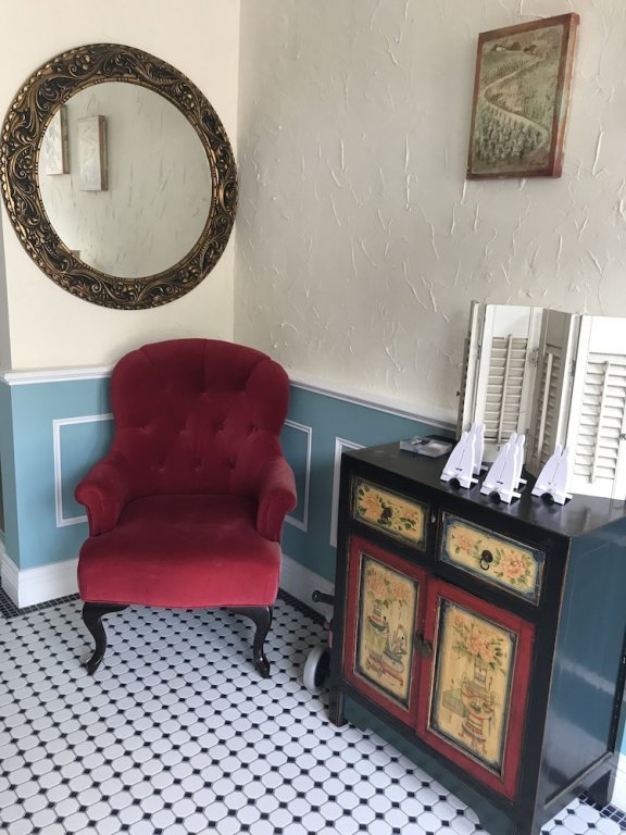 Chill Chill House,Luzhou>>Keelung,3 star