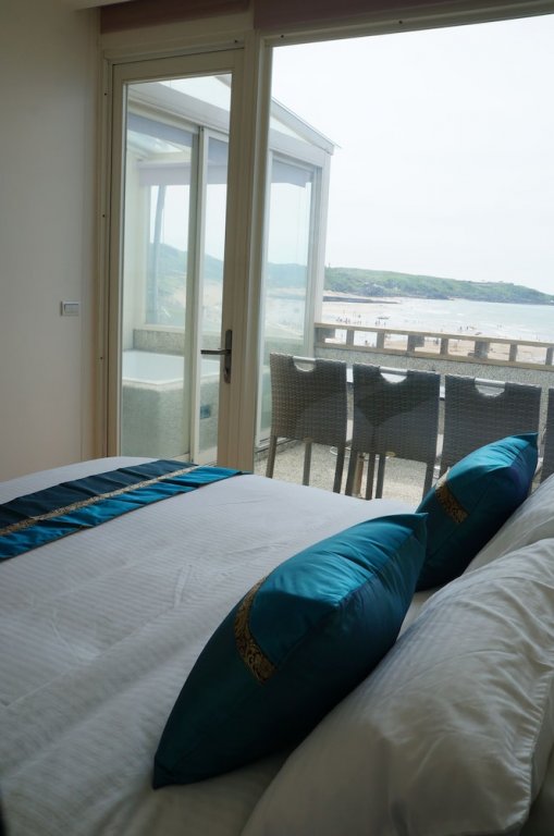 Chill Chill House,Luzhou>>Keelung,3 star