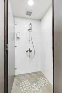 taiwan youth hostel and capsule hostel