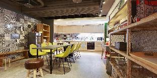 taiwan youth hostel and capsule hostel