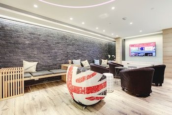 taiwan youth hostel and capsule hostel