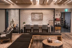 taiwan youth hostel and capsule hostel