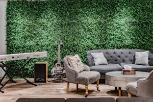 taiwan youth hostel and capsule hostel