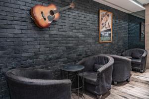 taiwan youth hostel and capsule hostel