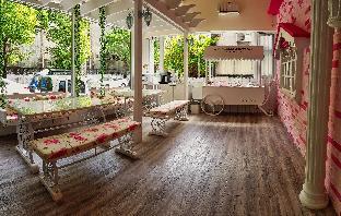 happiness station bandb