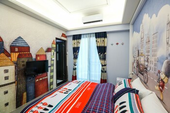 happiness station bandb