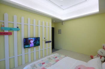 happiness station bandb