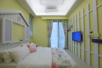 happiness station bandb