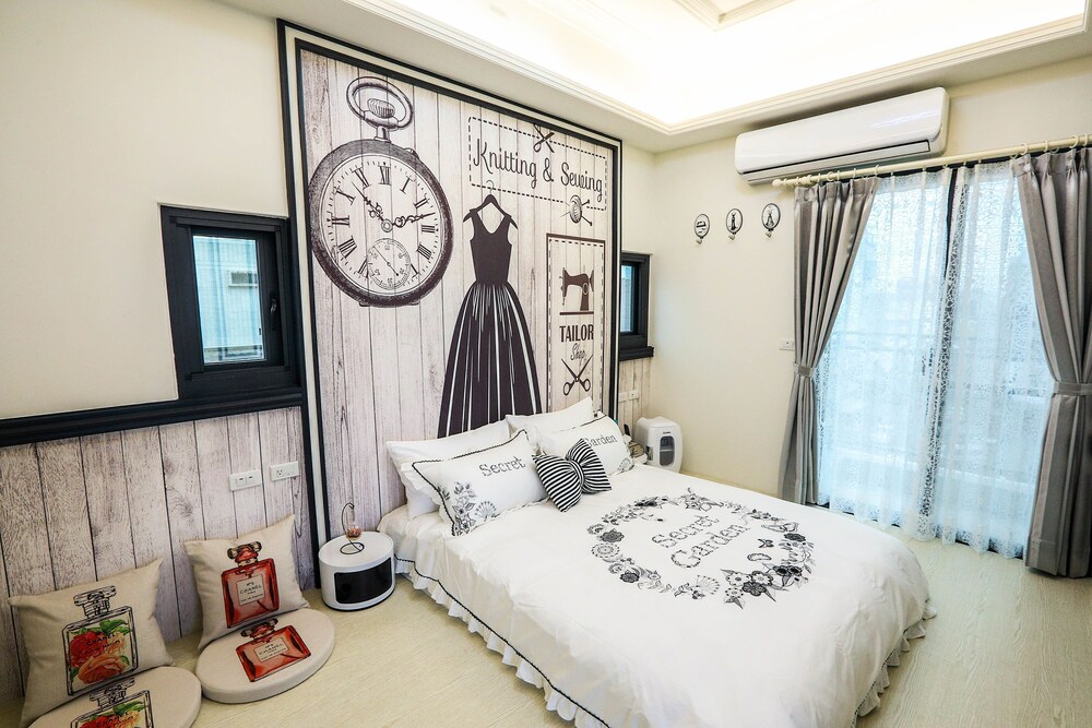 happiness station bandb