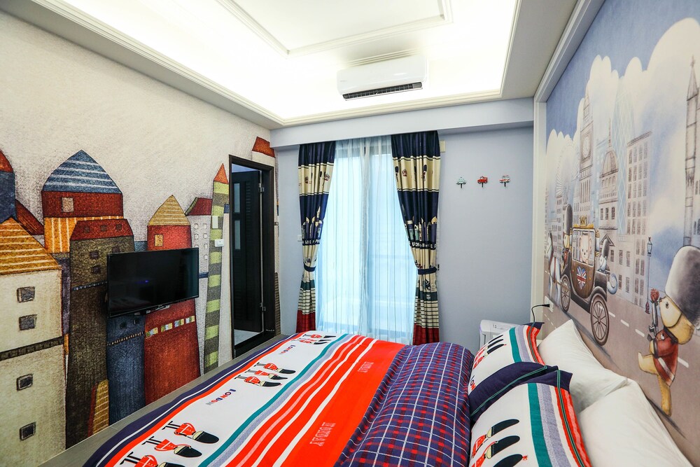 happiness station bandb