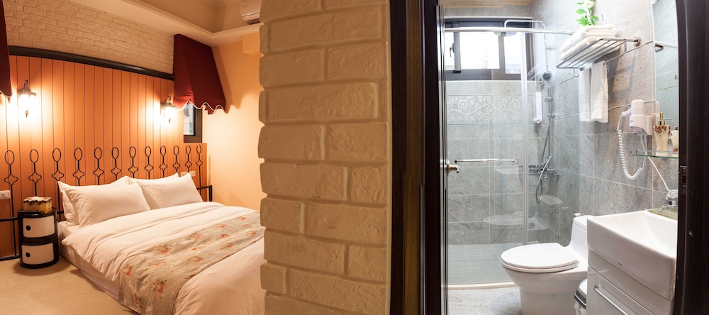 happiness station bandb