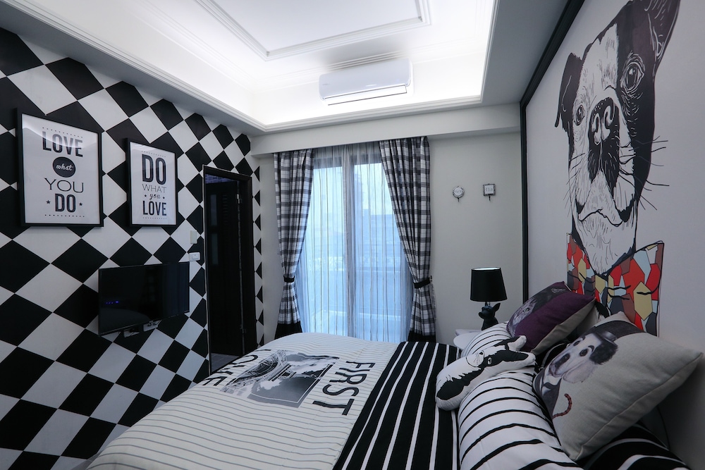 happiness station bandb