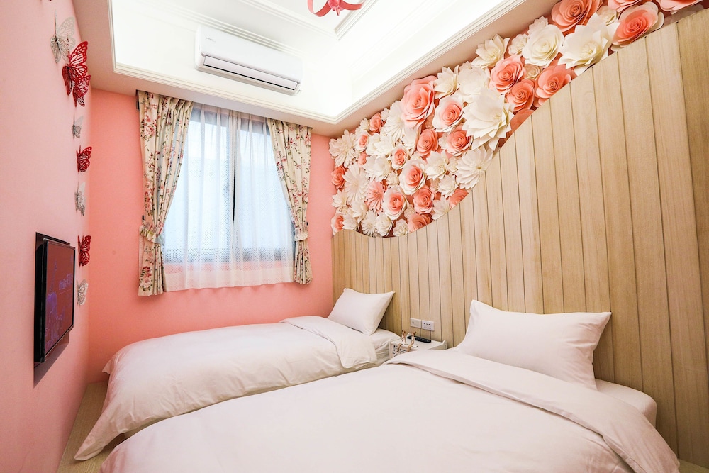 happiness station bandb