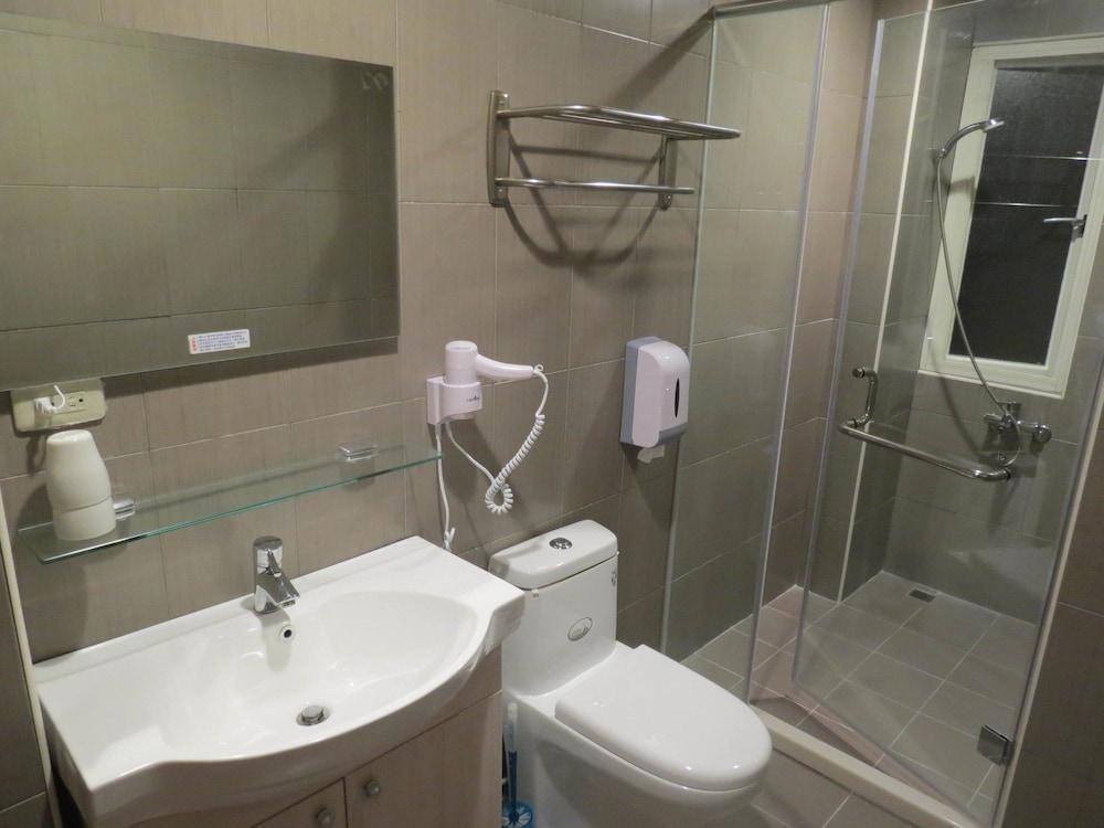 railway traveler bandb