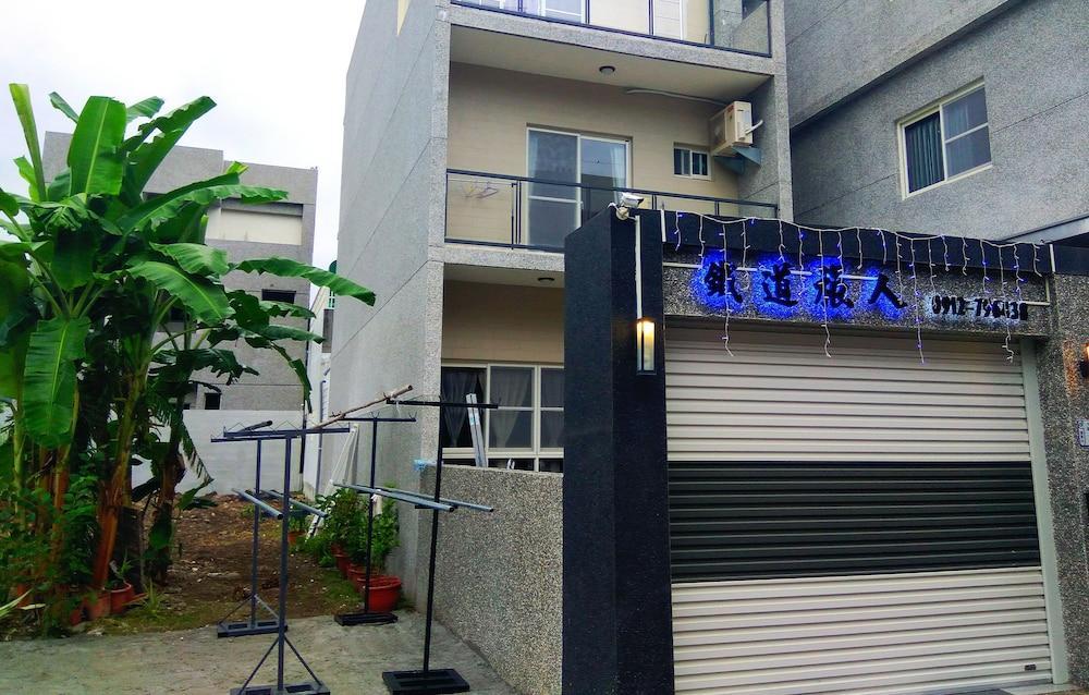 railway traveler bandb