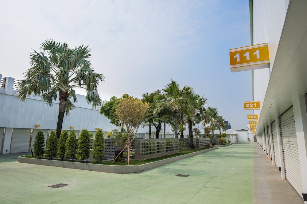 m garden business hotel