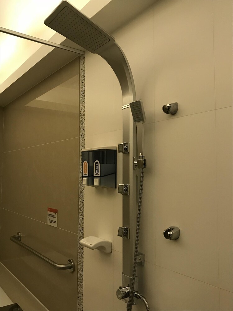 m garden business hotel