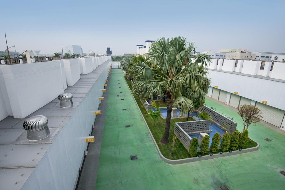 m garden business hotel