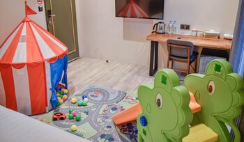 roaders hotel tainan chengda