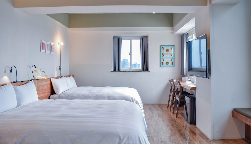 roaders hotel tainan chengda