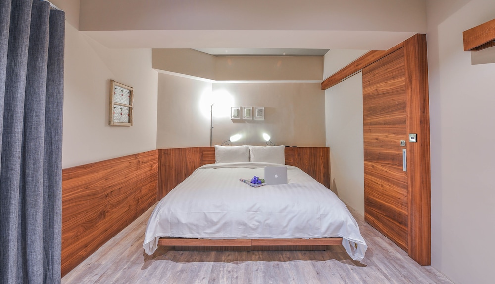 roaders hotel tainan chengda