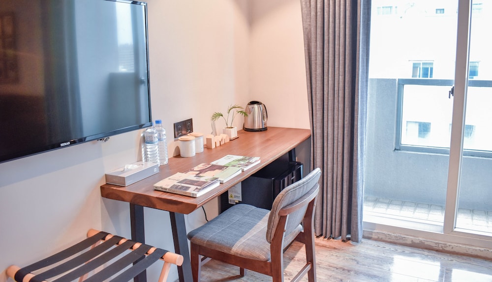 roaders hotel tainan chengda