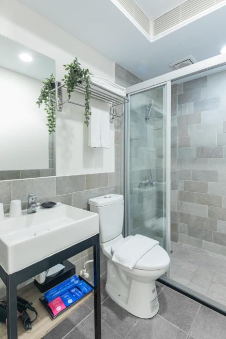 hotel brown chihkan branch