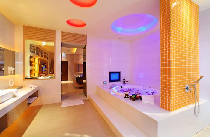 le chateau hotel