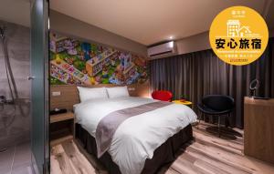 Dazz Inn,Fengyuan>>Central,3 star