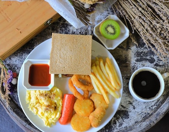 Jing Guan Hotel,Hengchun>>Eluan,4 star