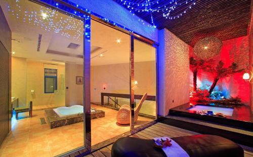 blue coast spa motel