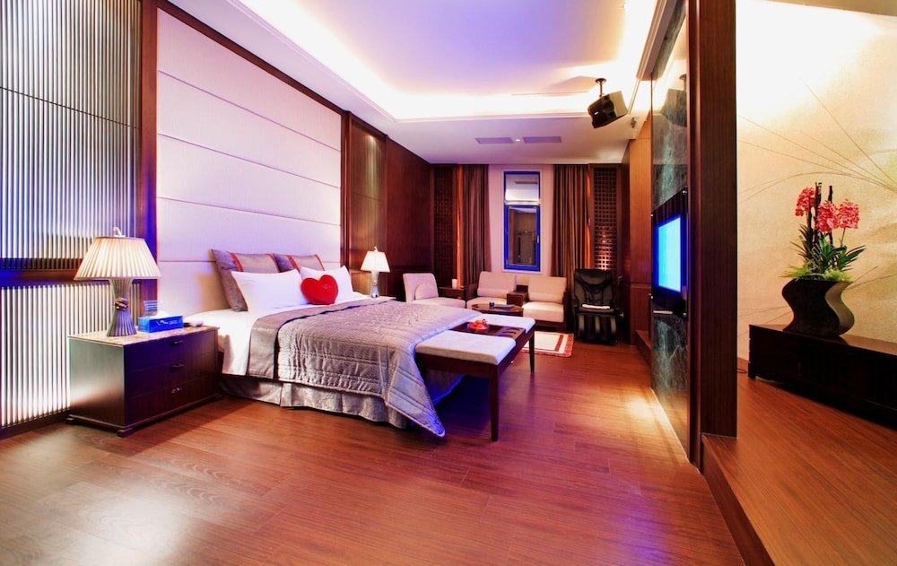 blue coast spa motel