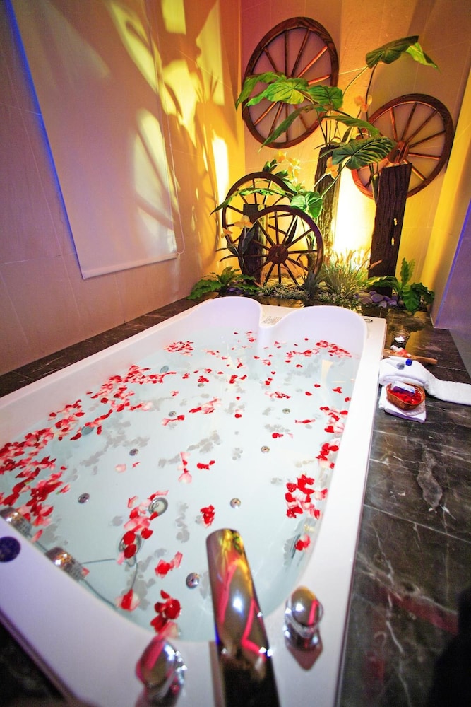 blue coast spa motel