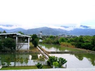 white pine village