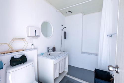 Eatzzz Hostel,Kaohsiung>>Gushan,3 star