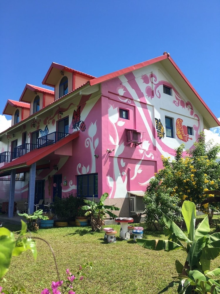 tao heung garden bandb