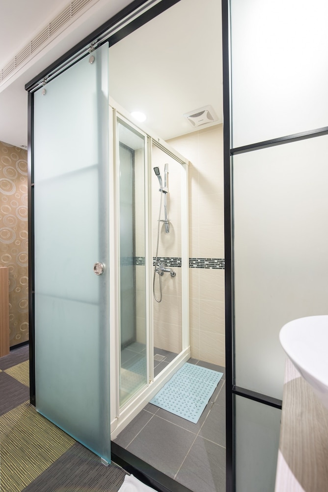 sunrise business hotel ximen
