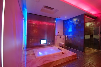 Norway Forest Villa Motel,Luzhou>>Banqiao,3 star
