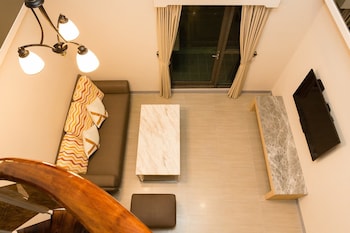 v hotel vacation hotel