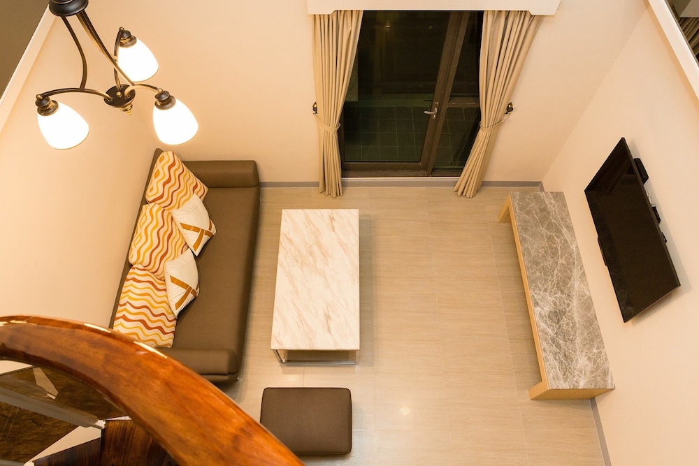 v hotel vacation hotel