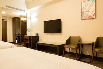 v hotel vacation hotel