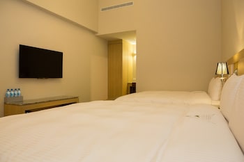 v hotel vacation hotel