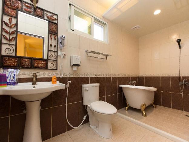 the anderson manor hotel